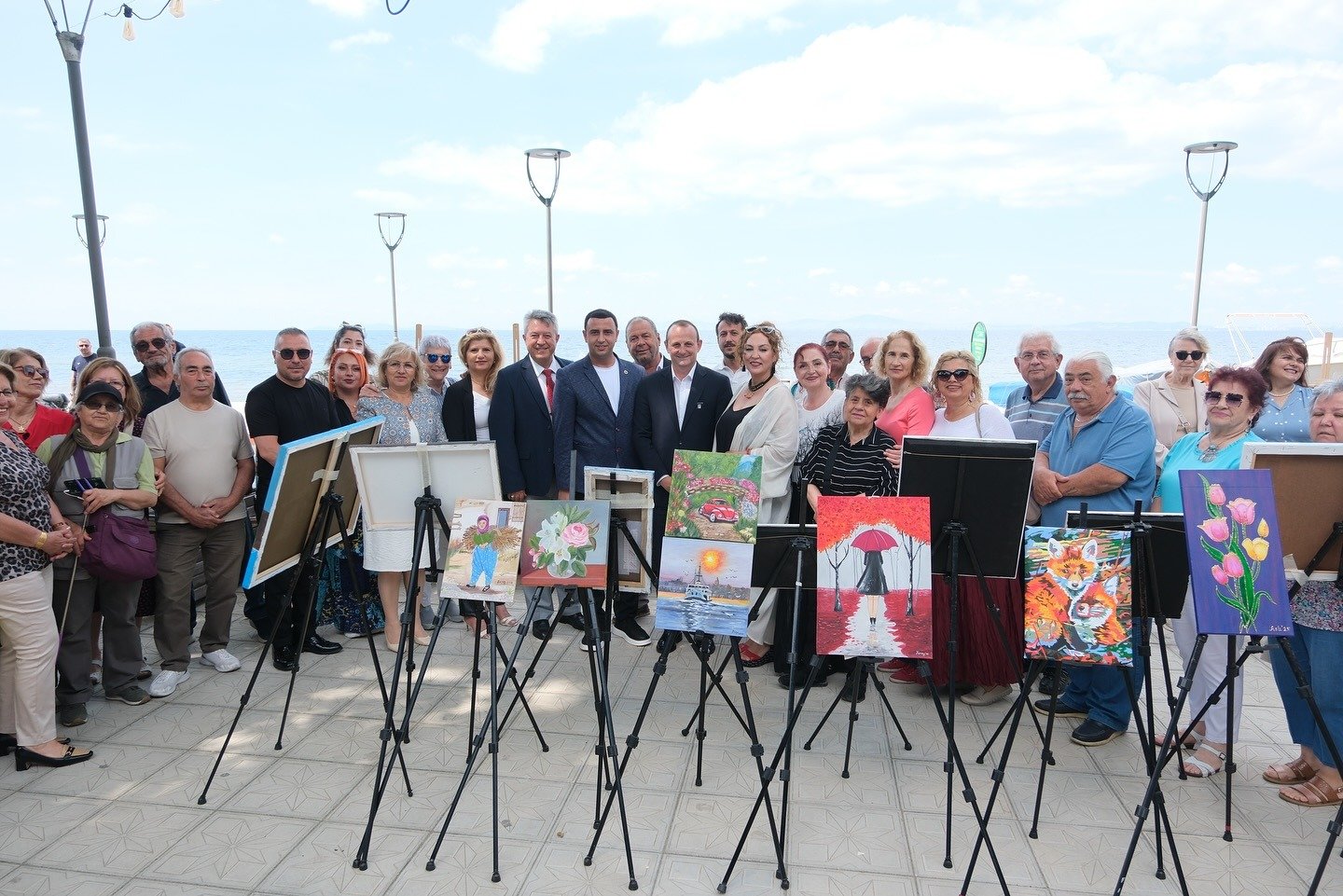 ÇİFTLİKKÖY'ÜN RESSAMLARINDAN SERGİ