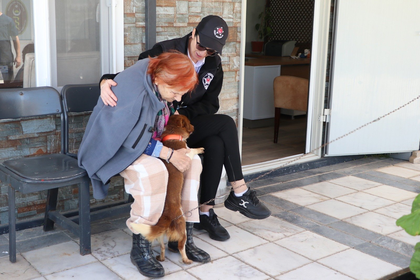 ÇİFTLİKKÖY'DE DUYGU YÜKLÜ BULUŞMA