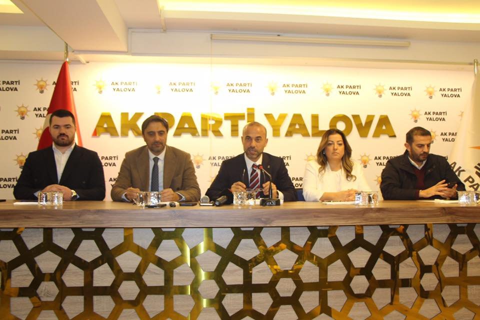 AK PARTİ'DEN SU KRİZİ İÇİN BASIN TOPLANTISI