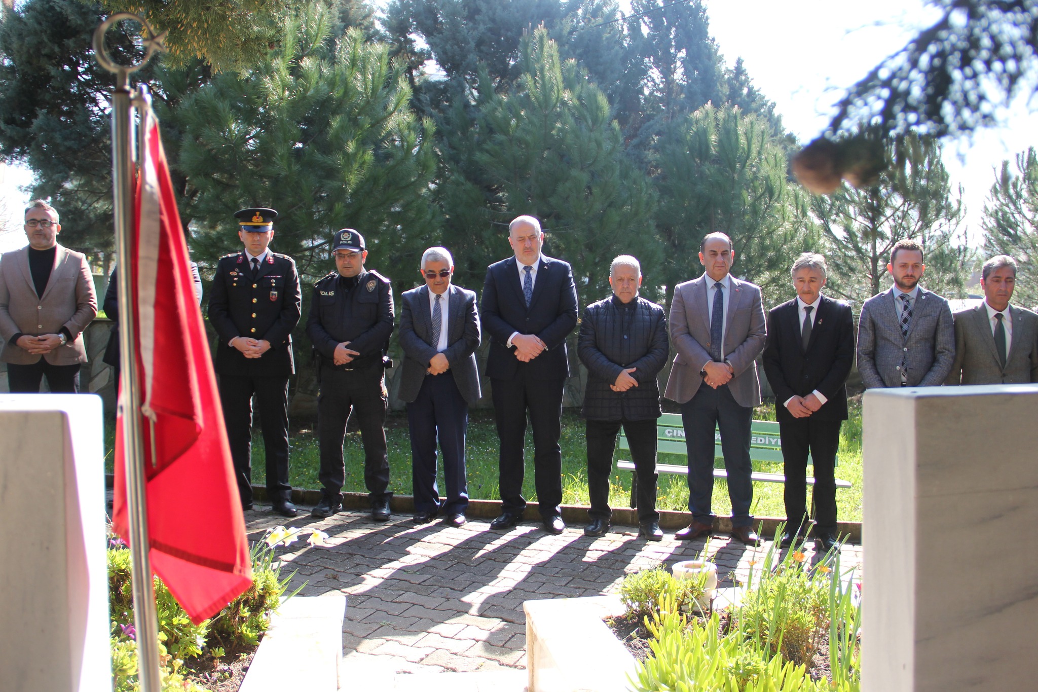 ÇINARCIK'DA ÇANAKKALE ŞEHİTLERİ ANILDI