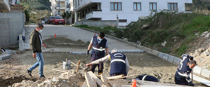 ÇINARCIK'DA ALT YAPI ÇALIŞMALARI