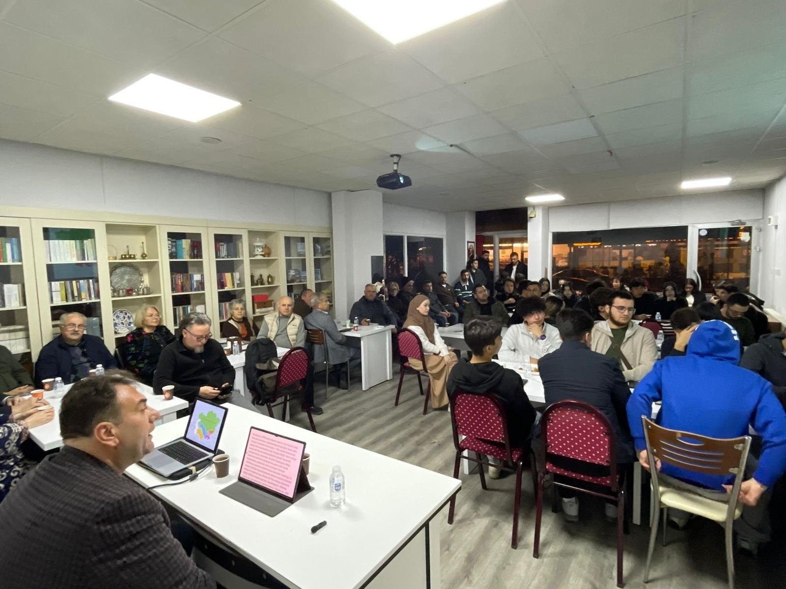 TÜRK DEVLETLERİ DIŞ POLİTİKA SÖYLEŞİSİ 