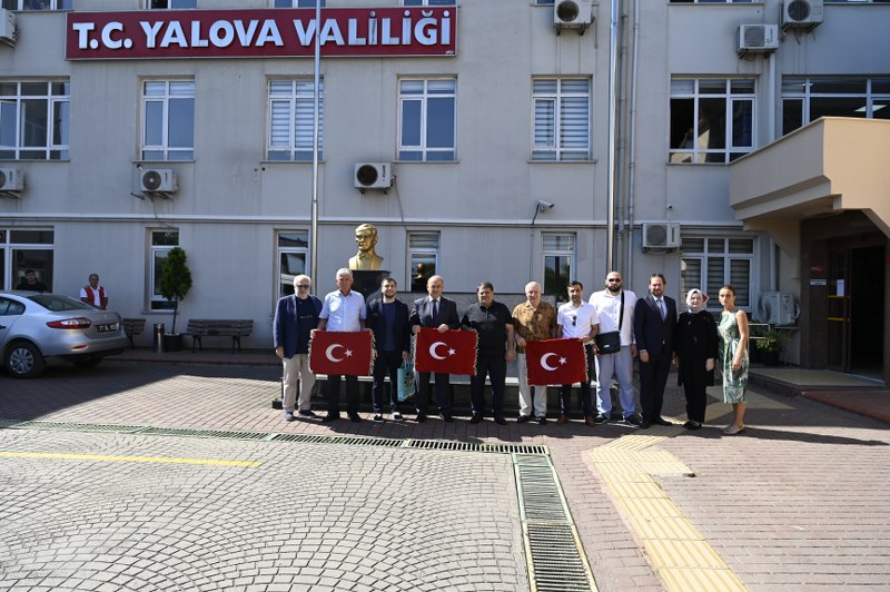 KAFKASYA'DAN YALOVA VALİSİNE ZİYARET