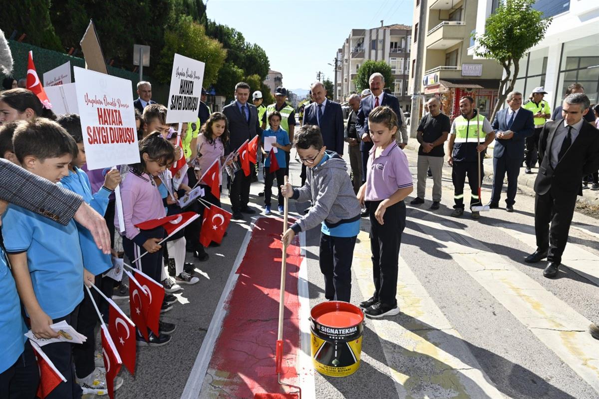 HAYATA SAYGI DURUŞU ETKİNLİĞİ YAPILDI