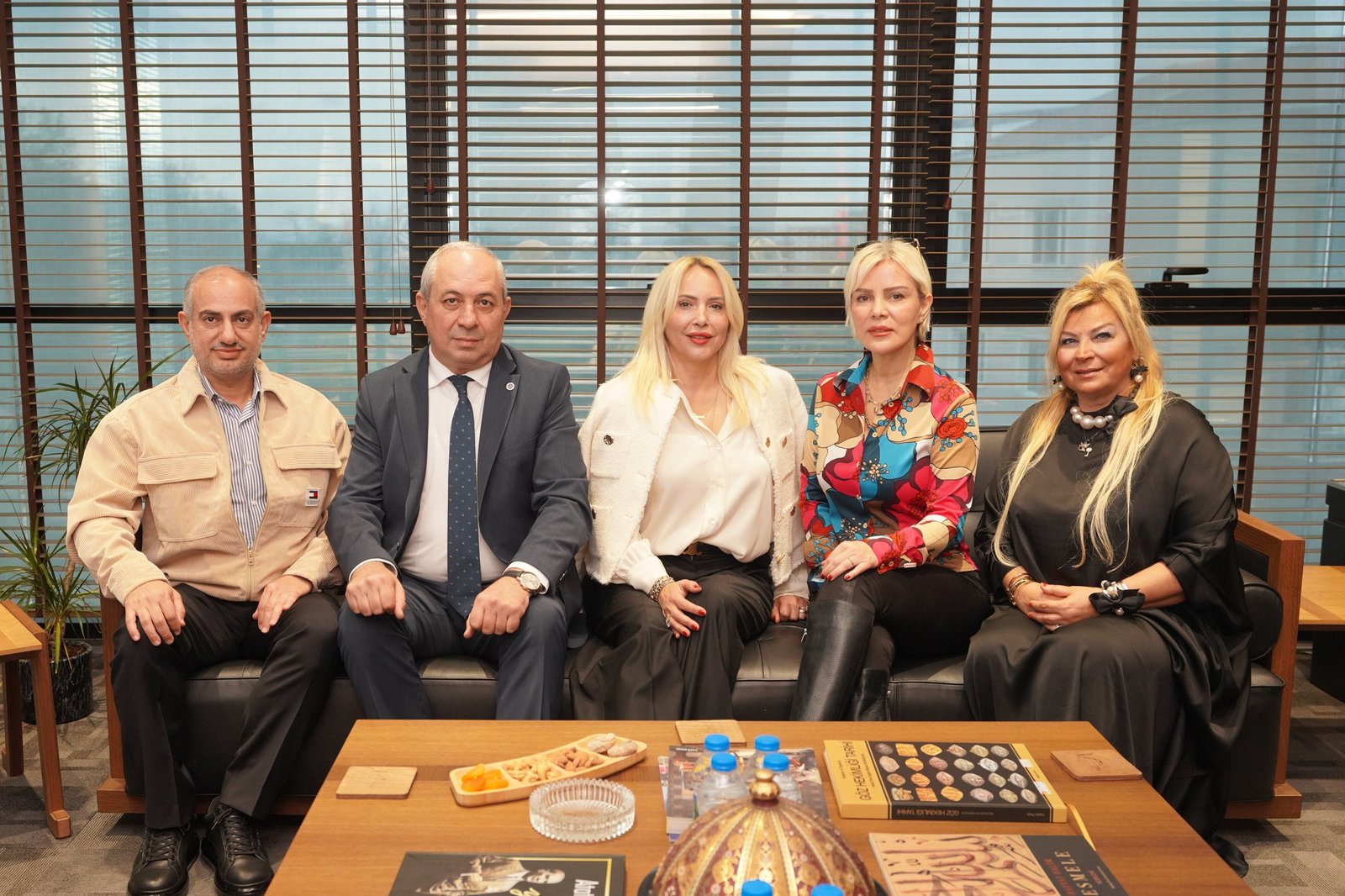 HAYVANSEVERLERDEN YTSO'YA ZİYARET