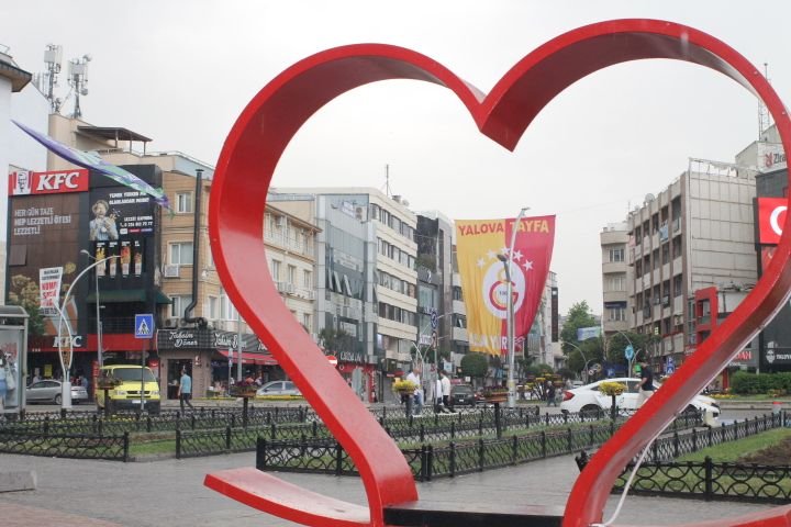 YALOVA SAHİL VE MERKEZDEN GÖRÜNTÜLER