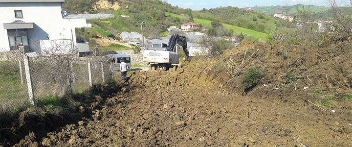 KADIKÖY'DE YENİ YOL AÇMA ÇALIŞMASI