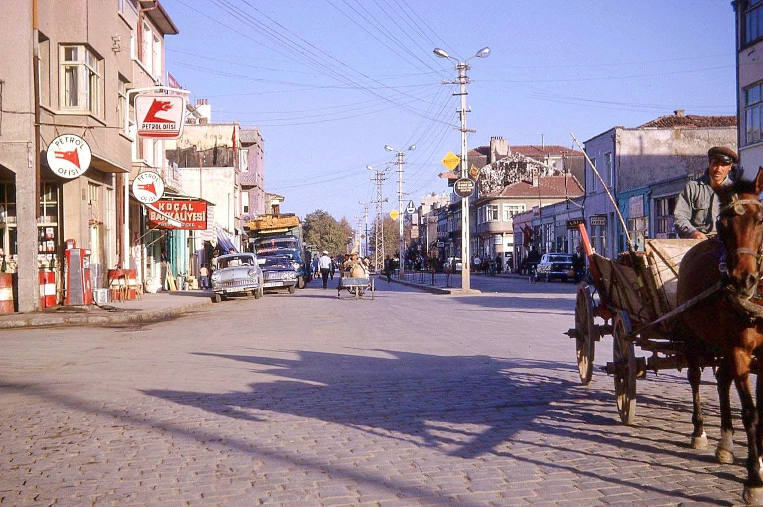 1962 YILINDA YALOVA YALI CADDESİ