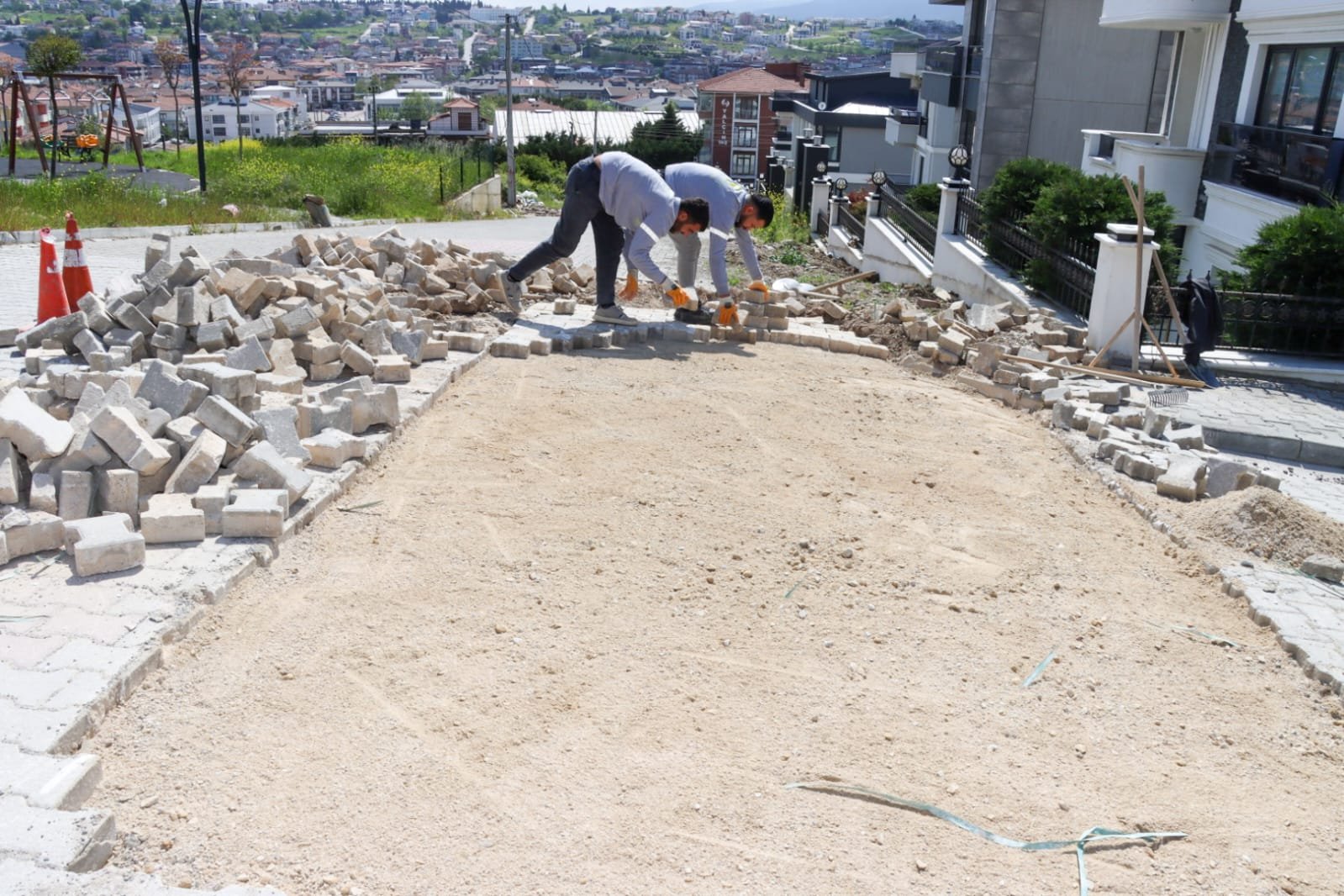 YALOVA'DA ALT YAPI ÇALIŞMASI SÜRÜYOR