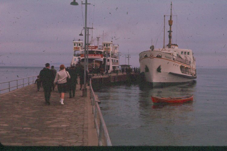 1968 YILI YALOVA İSKELESİNDE VAPURLAR