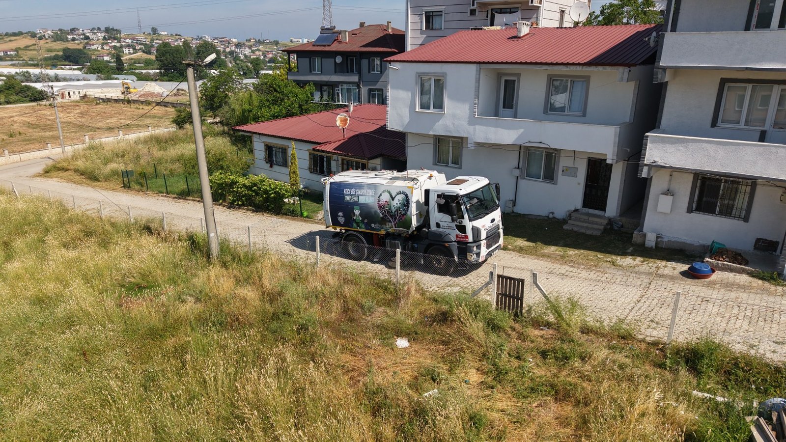 SEYRANTEPE'DE TEMİZLİK  ÇALIŞMASI