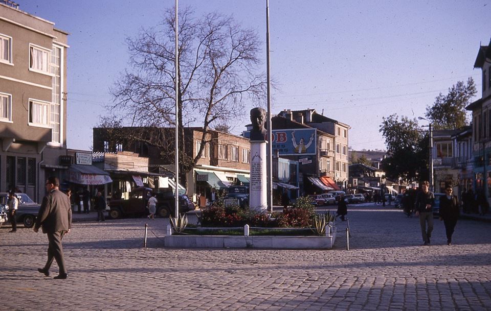 1969 YILINDA YALOVA CUMHURİYET MEYDANI