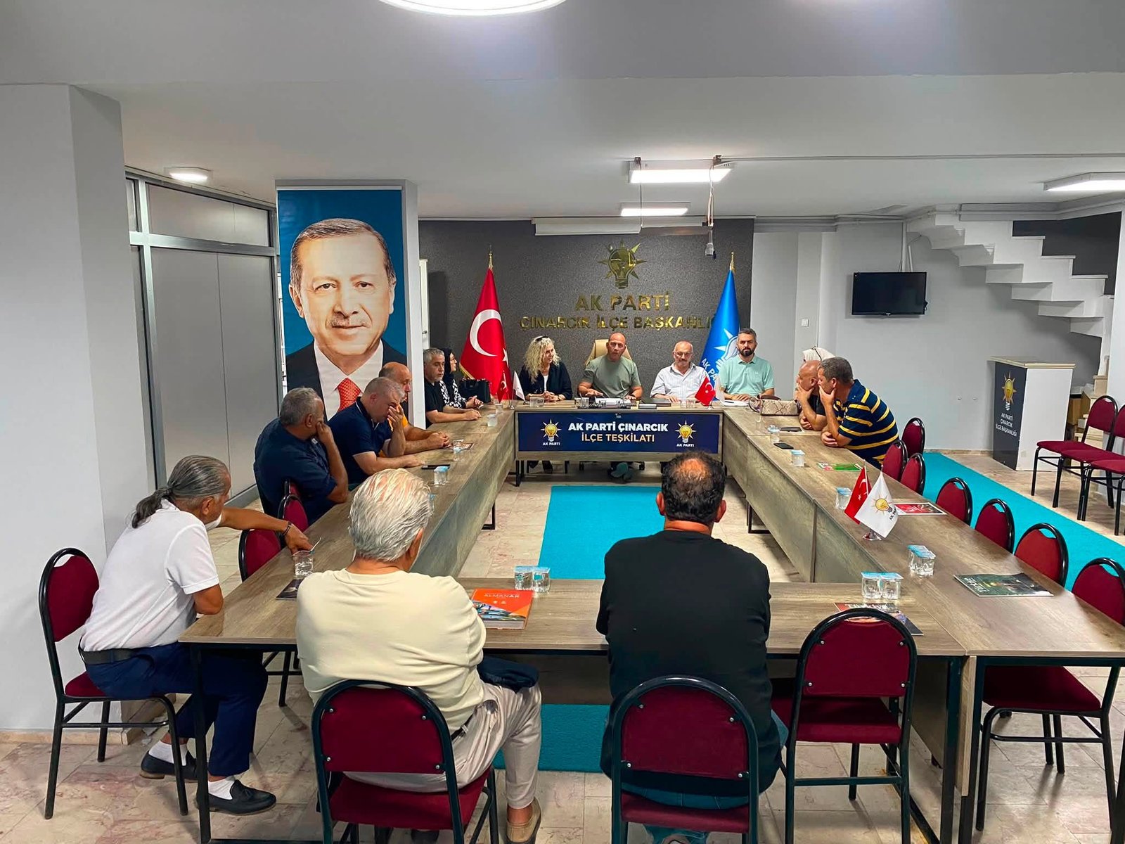 AK PARTİ ÇİNARCIK VE ARMUTLU'DA TOPLANDI