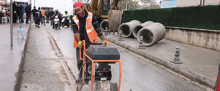 YALOVA'DA ALT YAPI ÇALIŞMALARI SÜRÜYOR