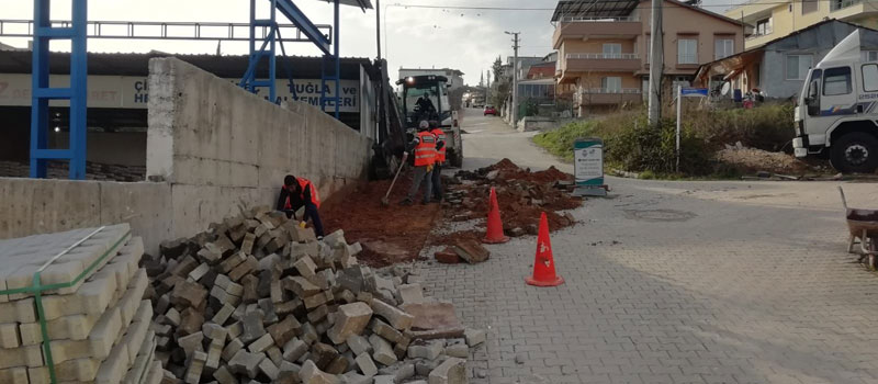 BAYRAKTEPE'DE ÇALIŞMALAR DEVAM EDİYOR