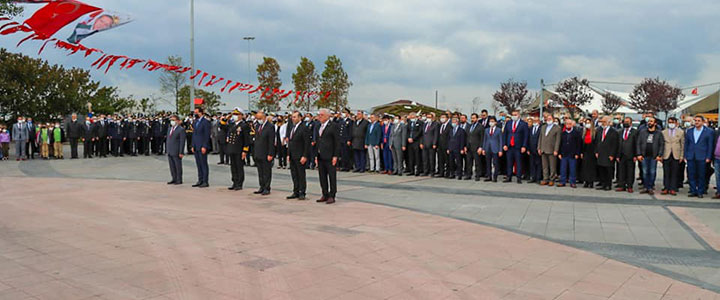 YALOVA VE İLÇELERDE 29 EKİM KUTLAMALARI