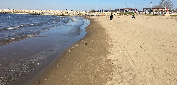 YALOVA'DA DENİZ SUYU 40 METRE ÇEKİLDİ.