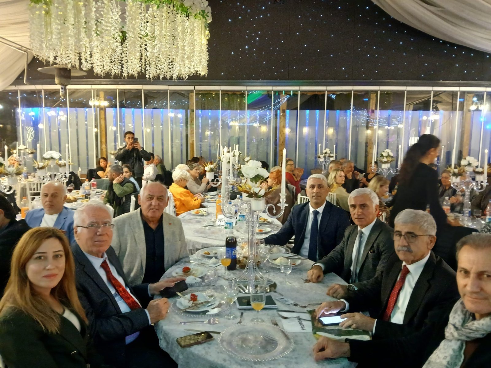 CEM VAKFINDAN DAYANIŞMA GECESİ