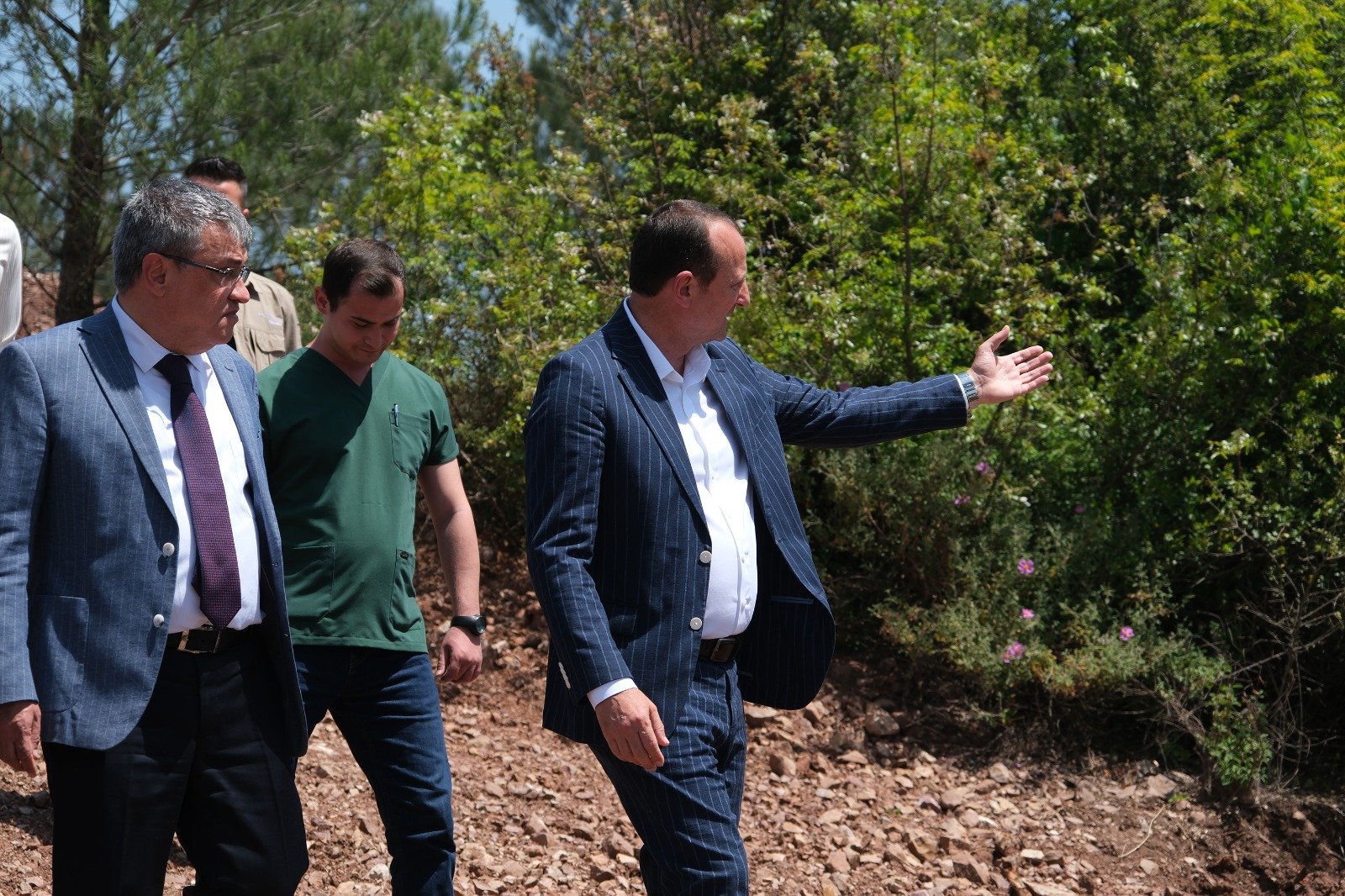 ÇİFTLİKKÖY'E MODERN HAYVAN BARINAĞI