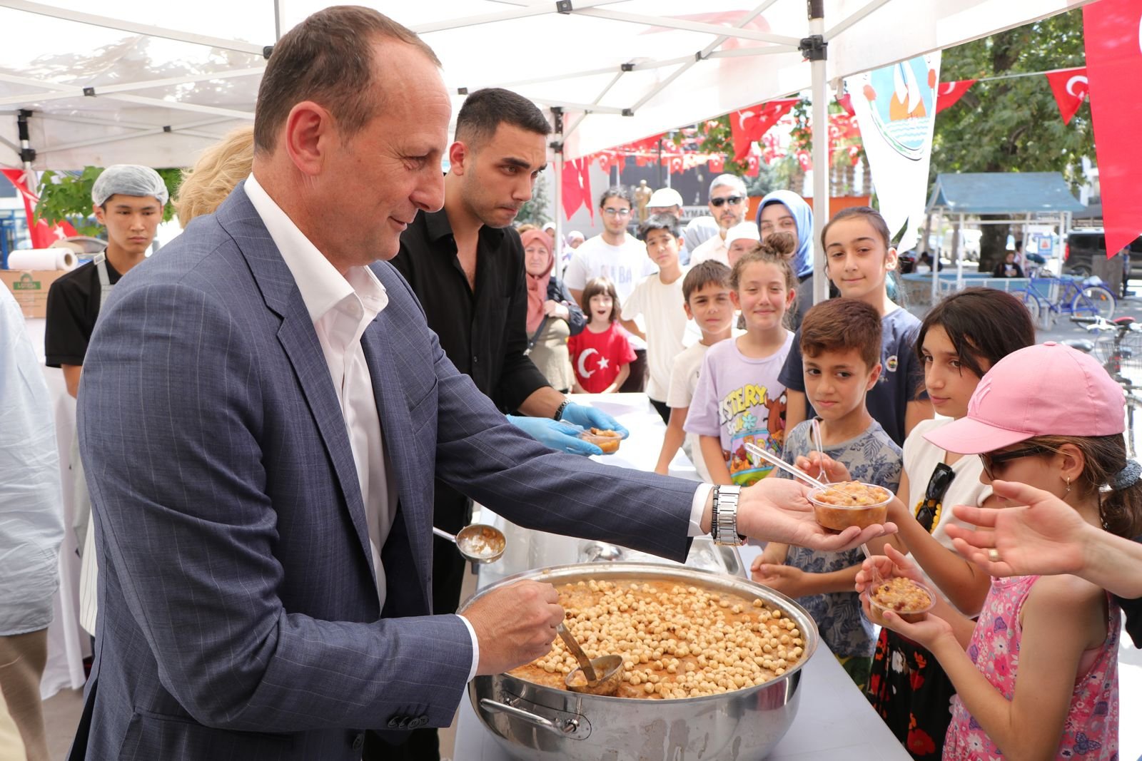 ÇİFTLİKKÖY BELEDİYESİ’NDEN AŞURE GÜNÜ