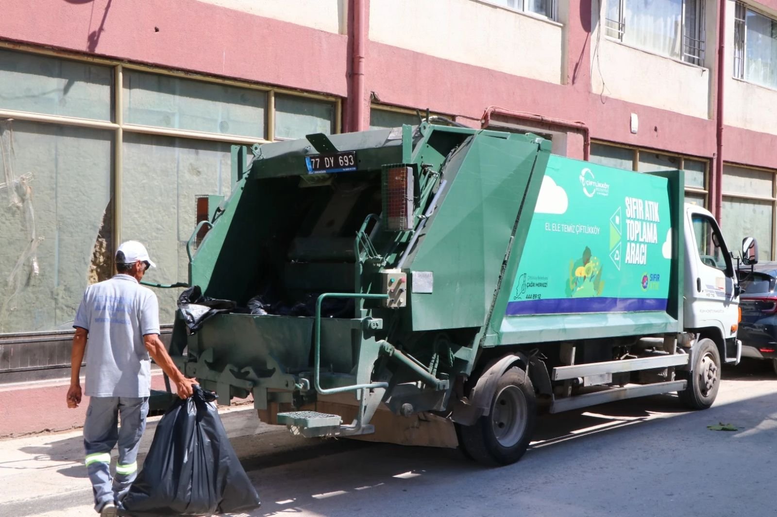 ÇİFTLİKKÖY'DE  SIFIR ATIK HAMLESİ