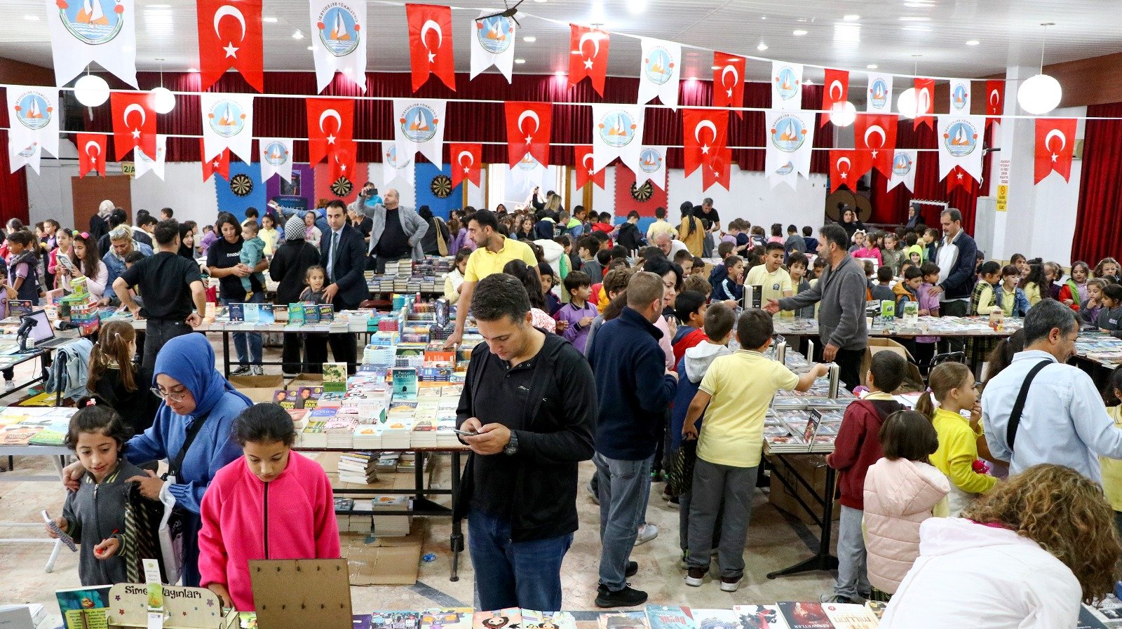 ÇİFTLİKKÖY 3. KİTAP GÜNLERİ 13 EKİM’DE..