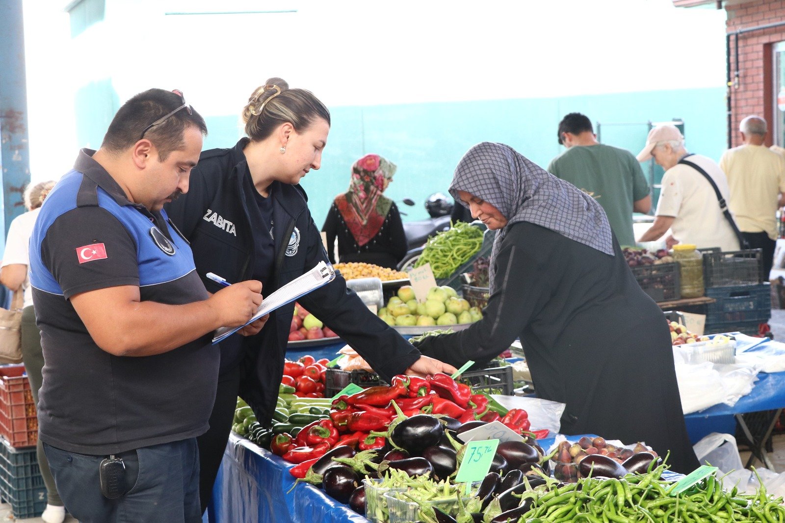 ÇİFTLİKKÖY ZABITASINDAN PAZAR DENETİMİ