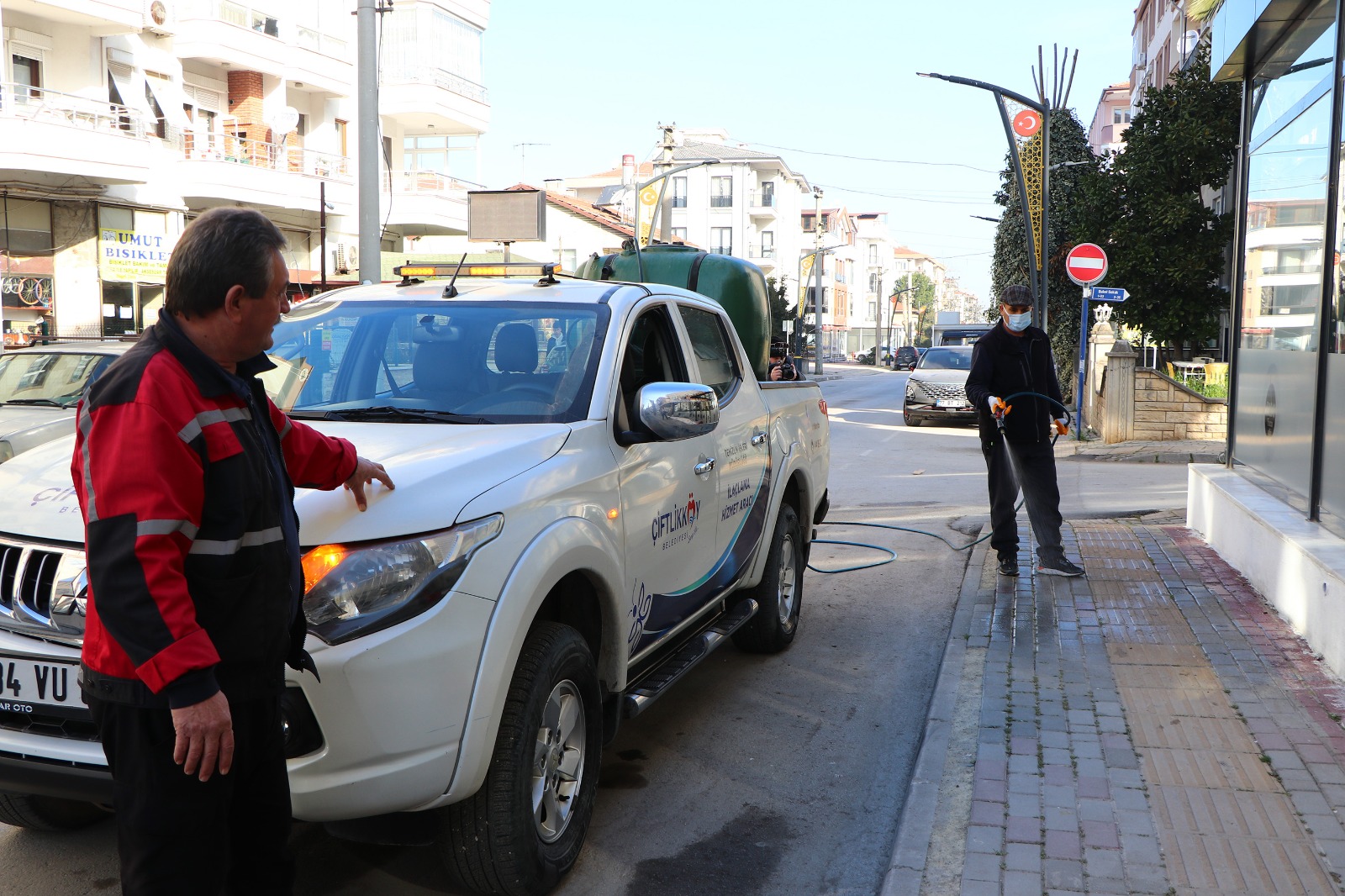 ÇİFTLİKKÖY’DE LARVALARA KARŞI MÜCADELE