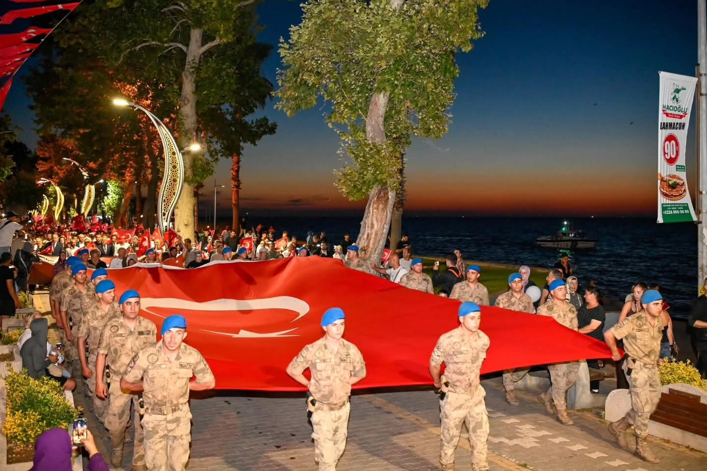 YALOVA'DA 15 TEMMUZ'UN 10. YIL ETKİNLİĞİ