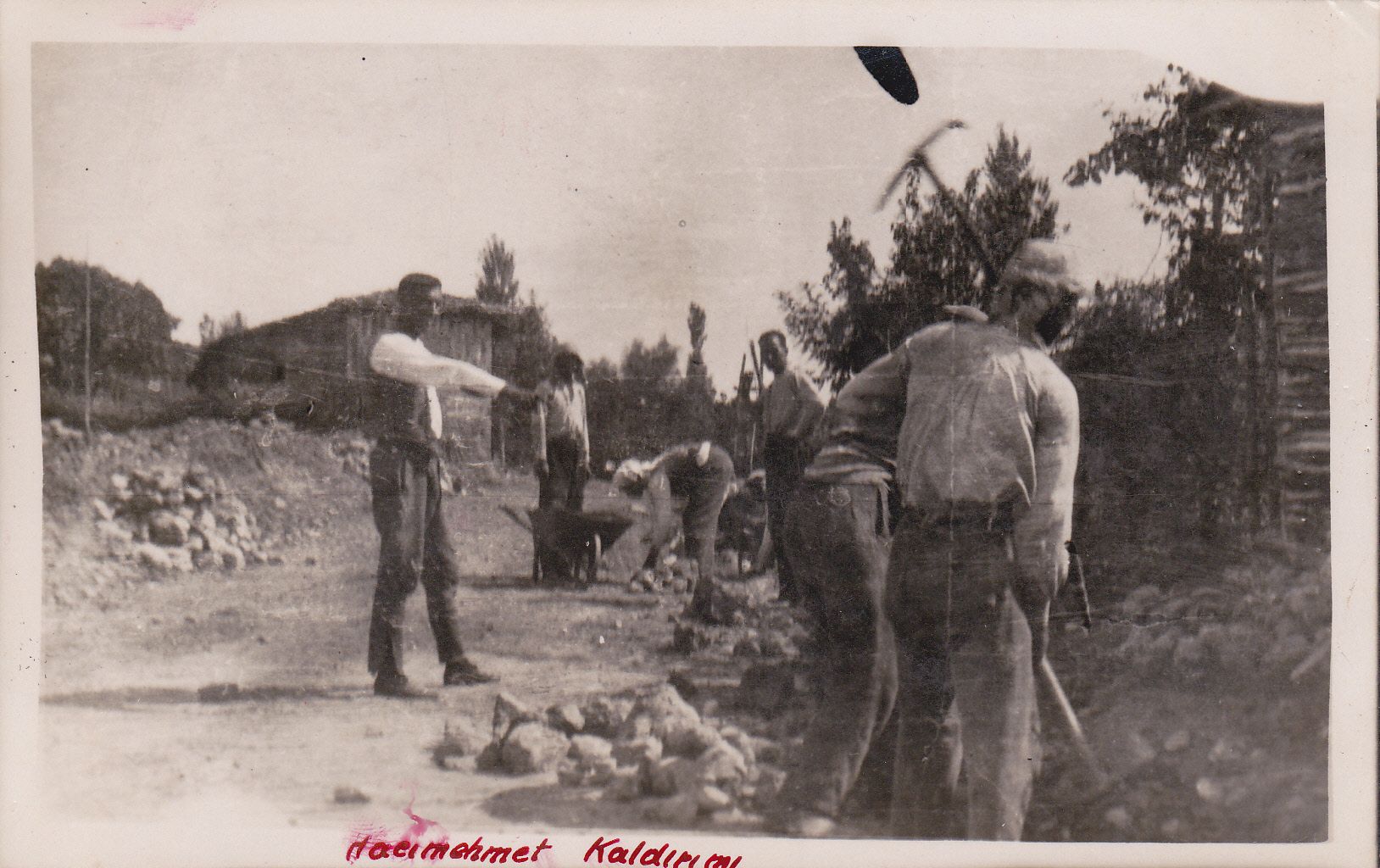 1950 YILI HACIMEHMET KÖYÜ MEYDANI