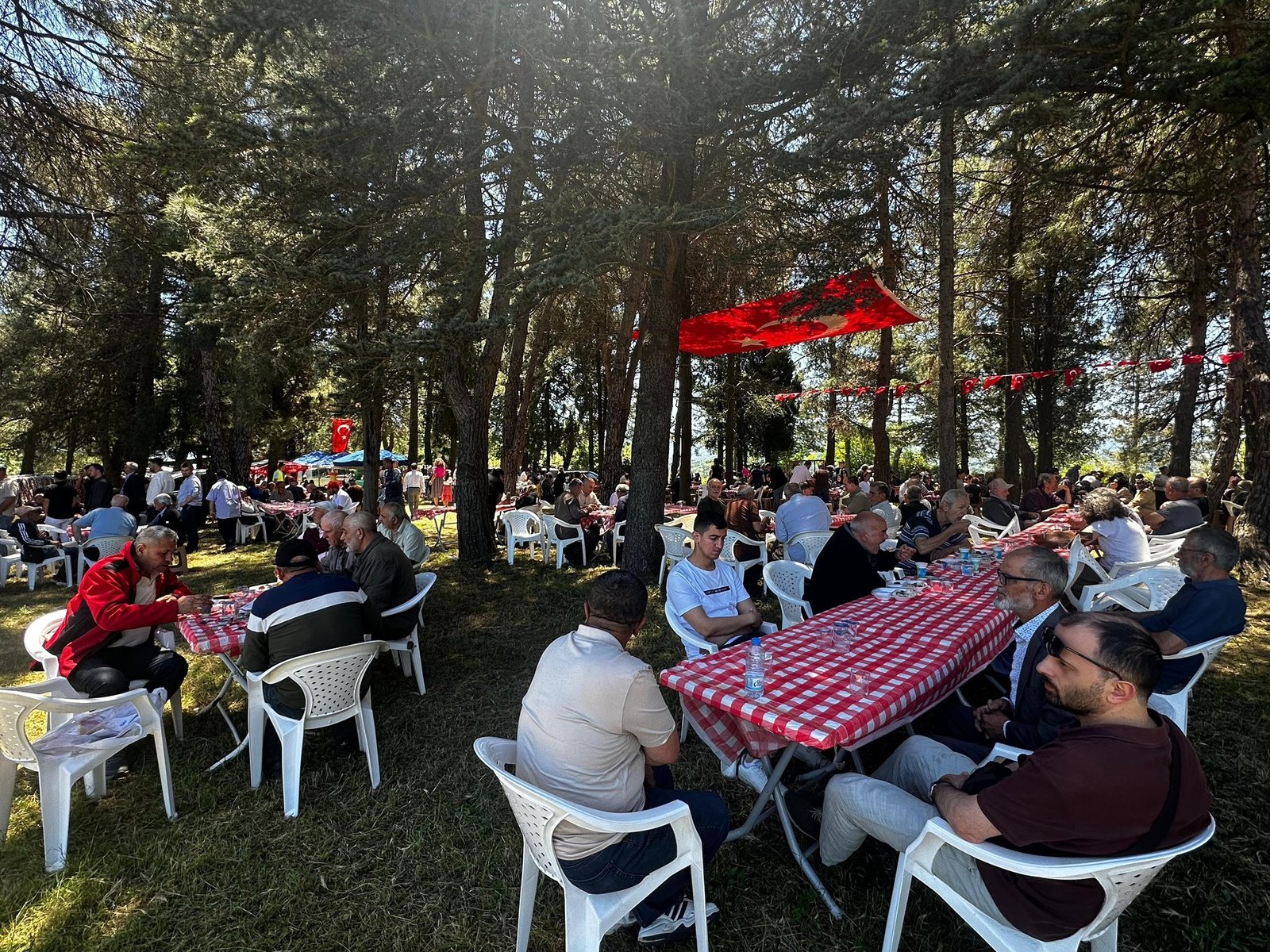 İLYASKÖY'DE BAYRAM SONRASI ŞENLİK