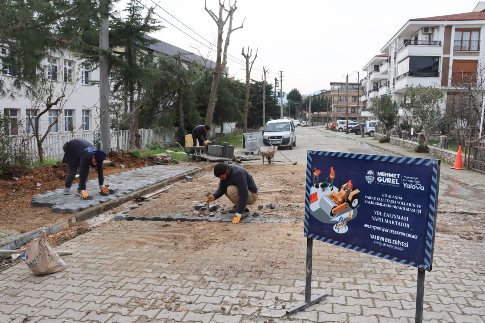 YALOVA'DA YOL VE KALDIRIM ÇALIŞMASI