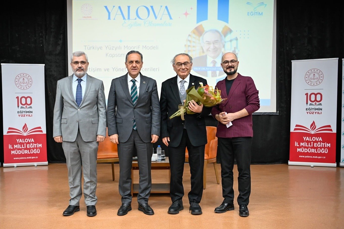 PROF.DR.TARHAN YALOVA'DA KONUŞTU