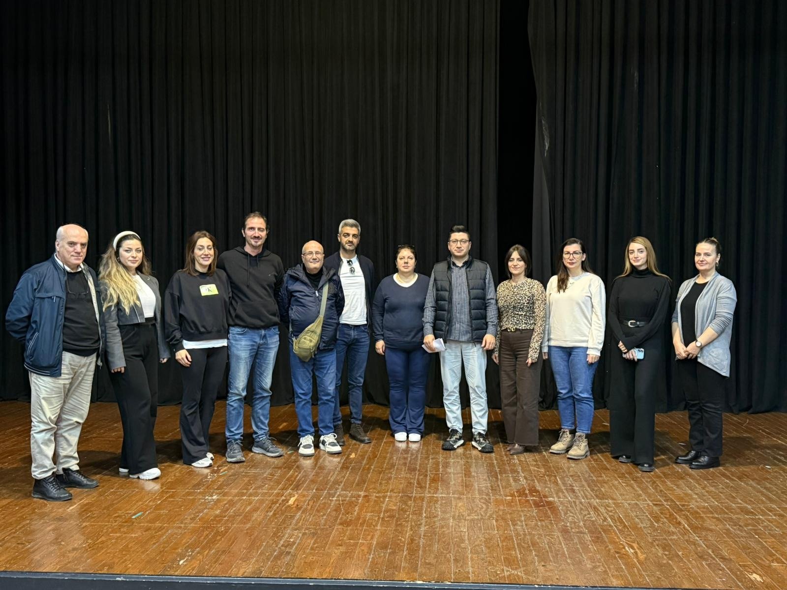 YALOVA BELEDİYESİ PERSONELLERDEN OLUŞAN  MODERN SANATLAR TOPLULUĞU KURULDU