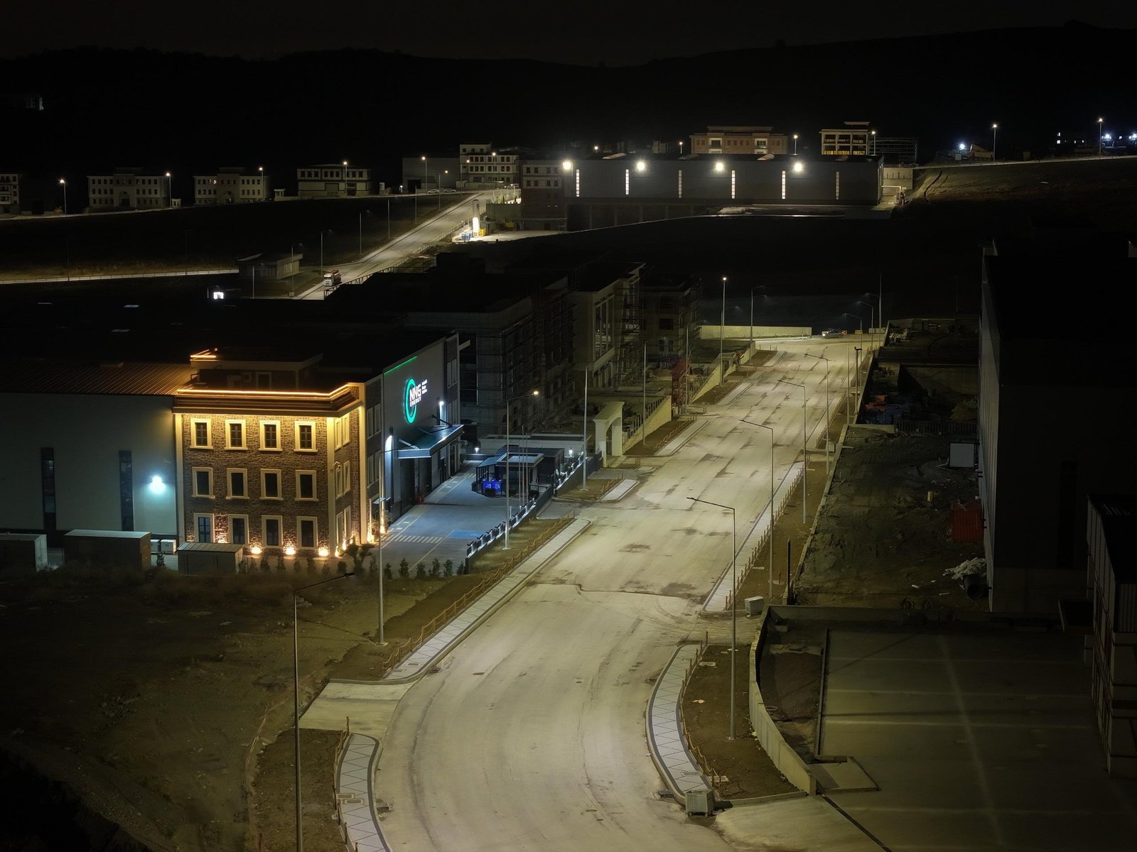 YALOVA MAKİNE İHTİSAS OSB’NİN YENİ NESİL ELEKTRİK VE AYDINLATMA ALTYAPISI