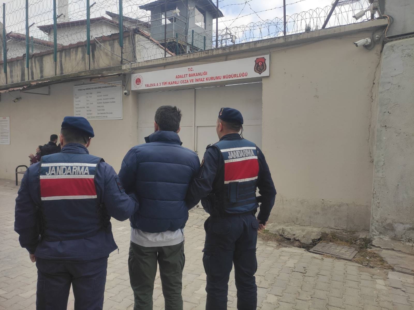 YALOVA JANDARMASINDAN SUÇ ÜSTÜ