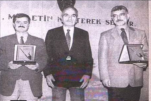 2000 YILI KIRTAY'A YILIN GAZETECİLİK ÖDÜLÜ