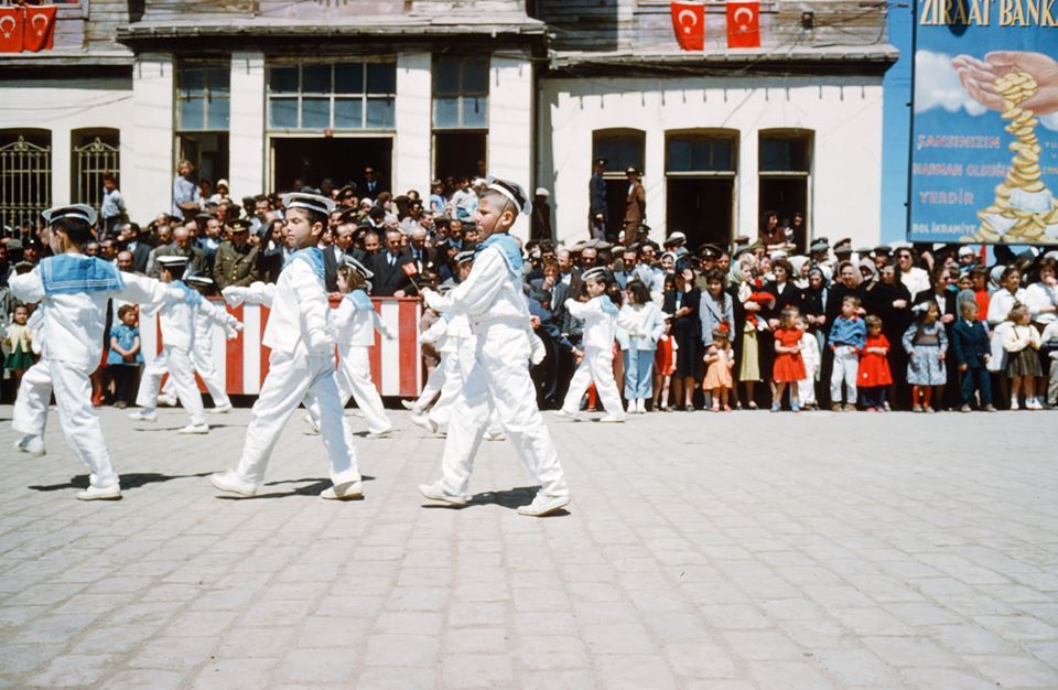 1967 YILI YALOVA'DA CUMHURİYET BAYRAMI