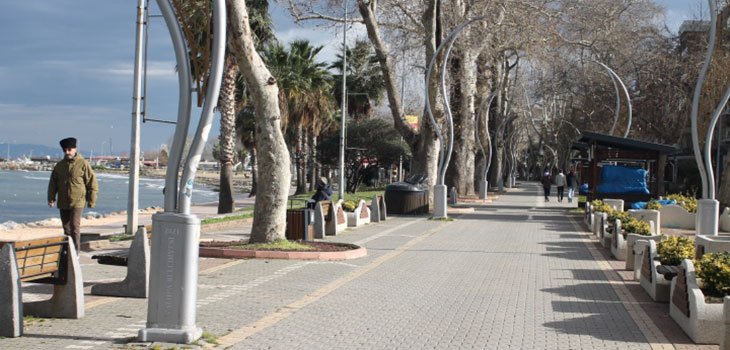 OCAK AYI YALOVA SAHİLİ VE  CADDELERİ