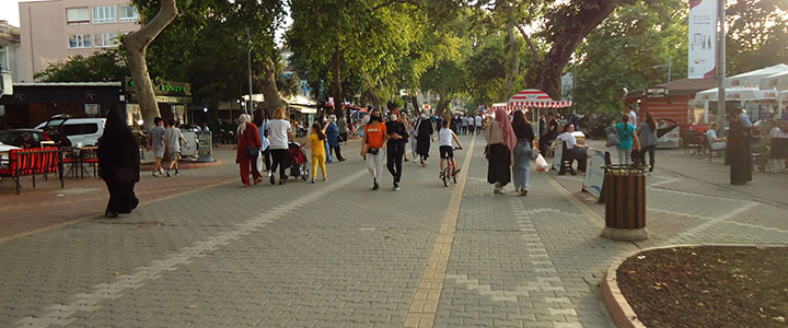 TEMMUZ AYI YALOVA SAHİLİ GÖRÜNTÜLERi