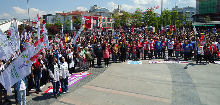 1 MAYIS YALOVA'DA COŞKUYLA KUTLANDI