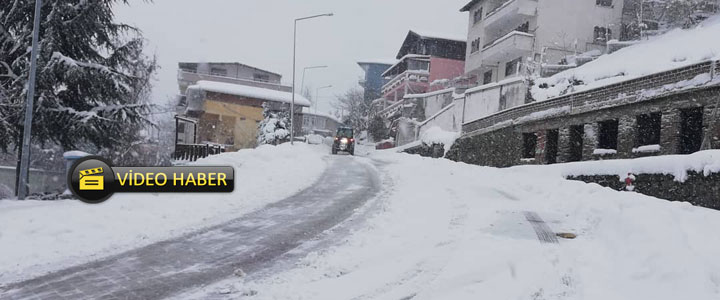 TERMAL İLÇESİNDE KARLA MÜCADELE SÜRÜYOR