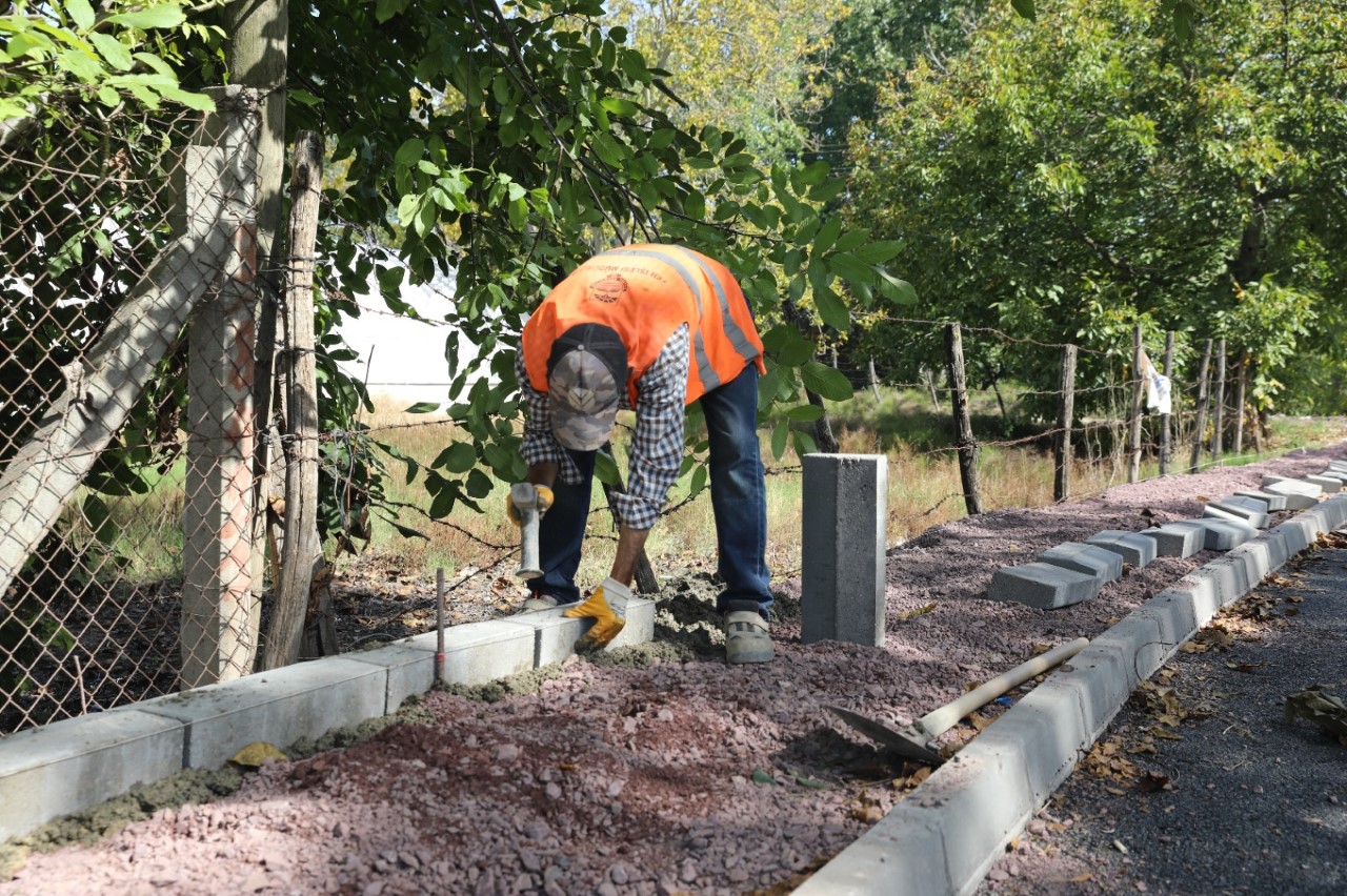 SEYRANTEPE'DE TRETUVAR VE BORDÜR YAPIMI