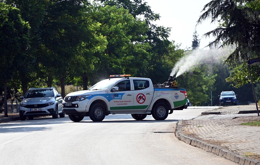 YALOVA'DA İLAÇLAMA ÇALIŞMASI SÜRÜYOR