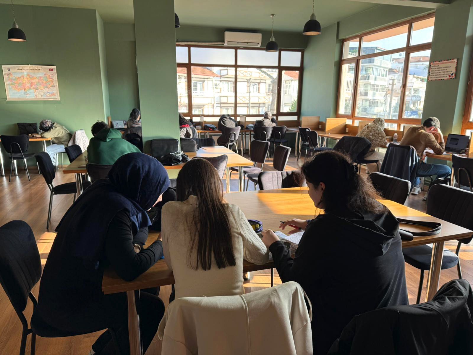 KENT KÜTÜPHANESİ YENİ BULUŞMA NOKTASI