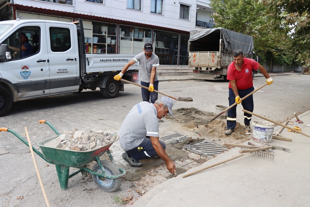 BELEDİYE ÇALIŞMALARI DEVAM EDİYOR