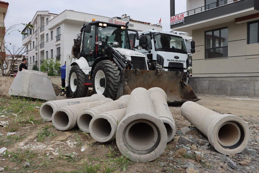 ALTYAPI ÇALIŞMALARI DEVAM EDİYOR