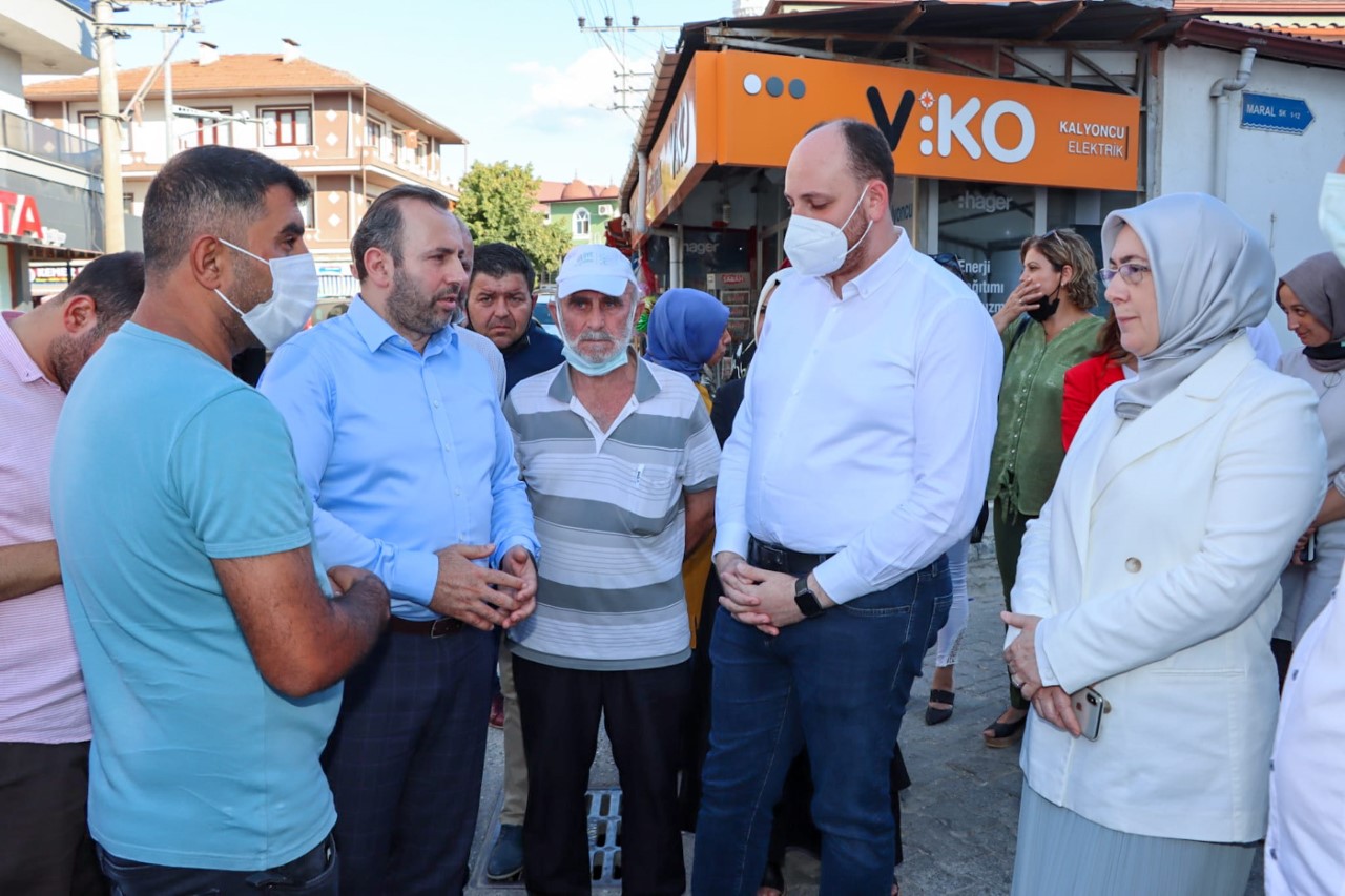 AK PARTİ'DEN MAHALLE ZİYARETLERİ