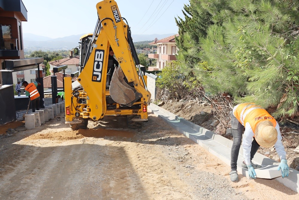 YALOVA'DA ALT YAPI ÇALIŞMALARI SÜRÜYOR