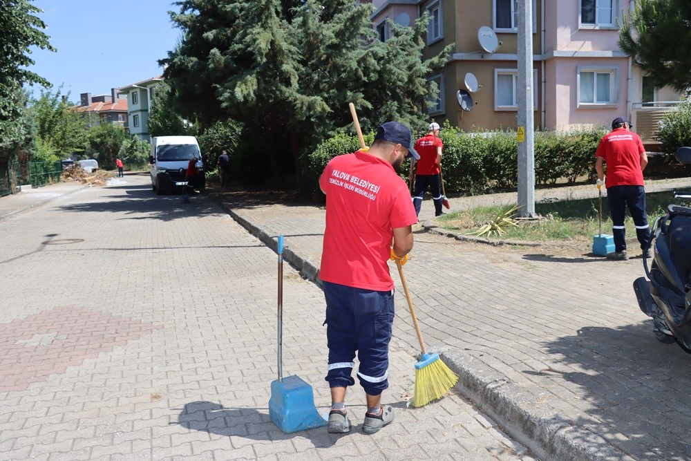 PAŞAKENT MAHALLESİNDE TEMİZLİK ÇALIŞMASI